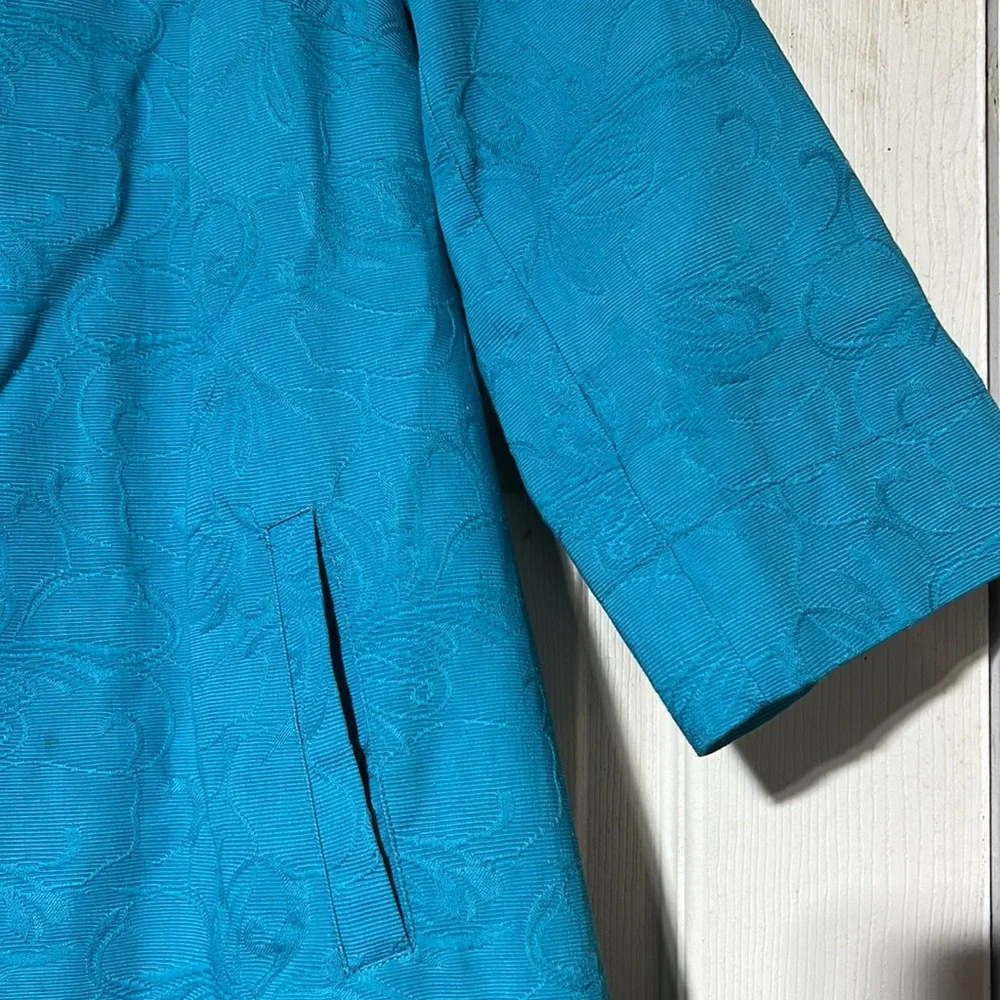 Gorgeous Chico’s Tapestry Coat size 0 - Picture 5 of 8